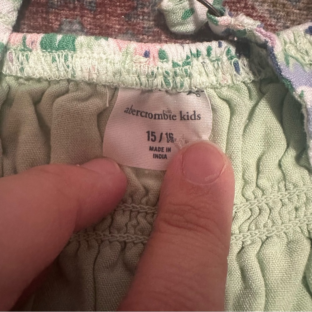 Abercrombie Kids• Green and Purple Floral Romper Size 15-16 - Picture 6 of 8